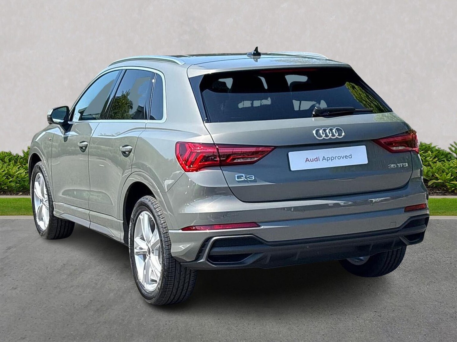 Used Audi Q3 2025 for sale - 76785226: Photo 2