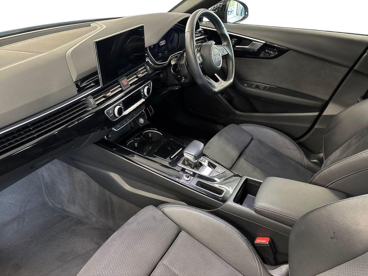 Used Audi A4 2022 for sale - 76194526: Photo 7