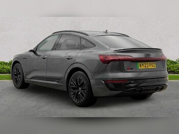 Used Audi Q8 2023 for sale - 78531656: Photo