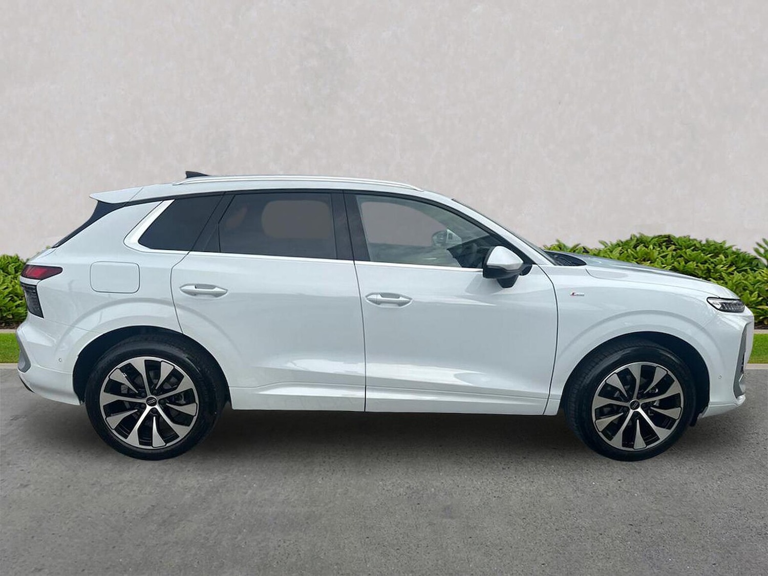 Used Audi Q3 2025 for sale - 77073199: Photo 3