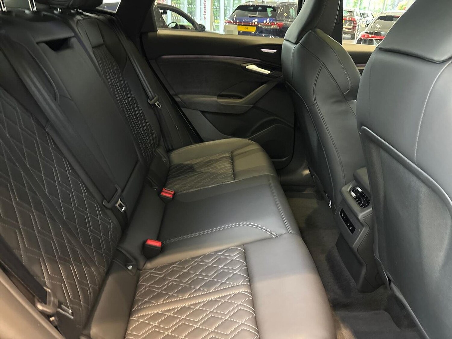 Used Audi Q6 e-tron 2025 for sale - 77492384: Photo 16