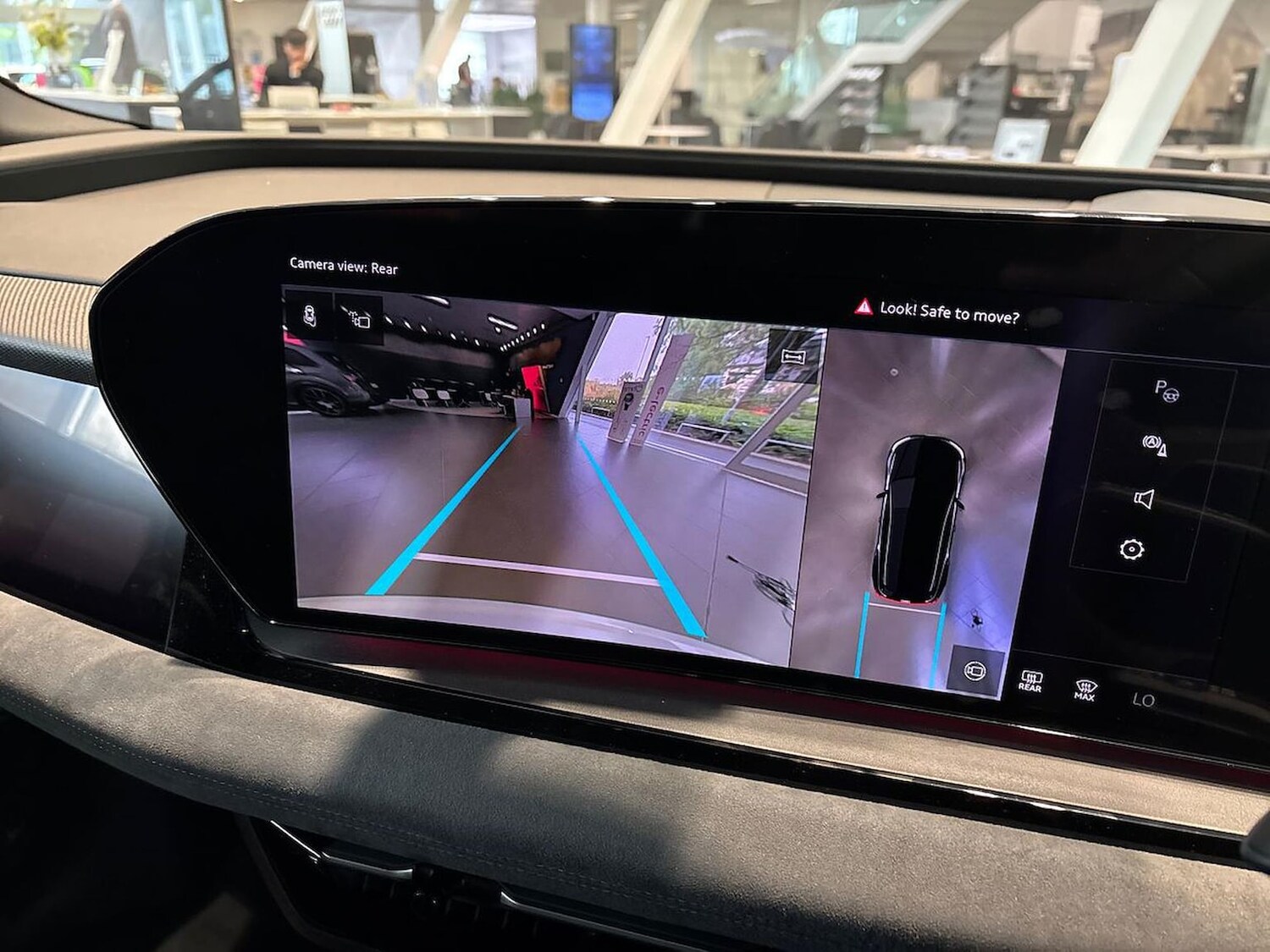 Used Audi Q6 e-tron 2025 for sale - 77492384: Photo 23