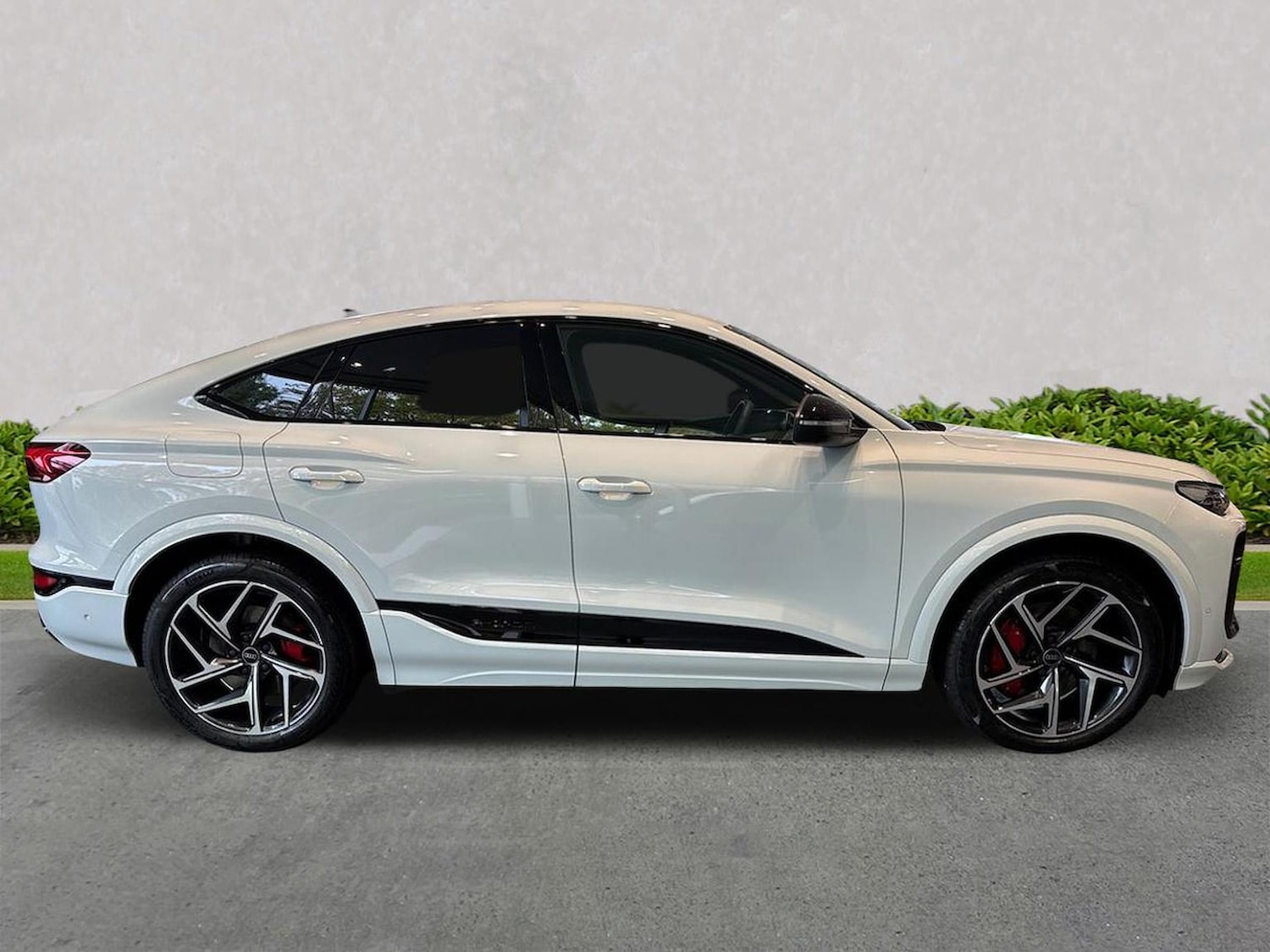 Used Audi Q6 e-tron 2025 for sale - 77492384: Photo 3