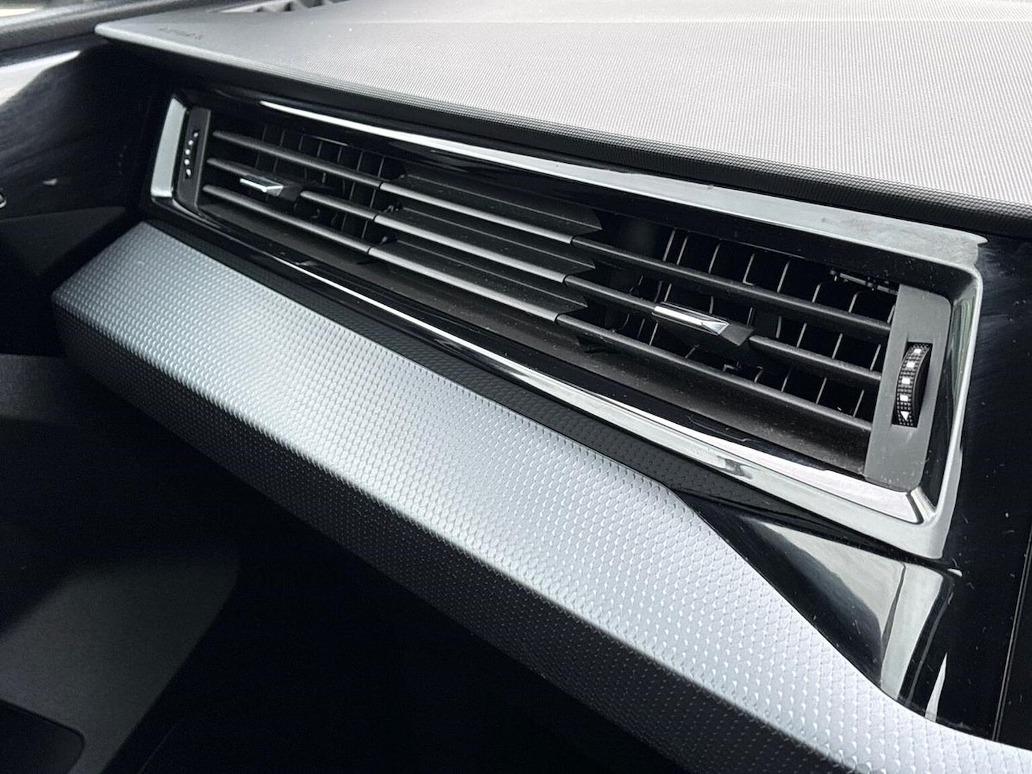 Used Audi A1 2018 for sale - 76837209: Photo 25