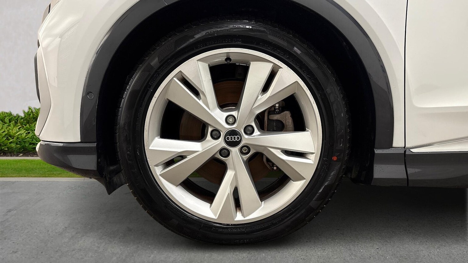 Used Audi Q4 e-tron 2022 for sale - 76906336: Photo 4