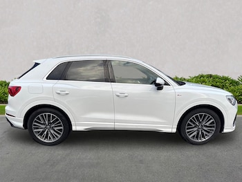 Used Audi Q3 2020 for sale - 77789526: Photo