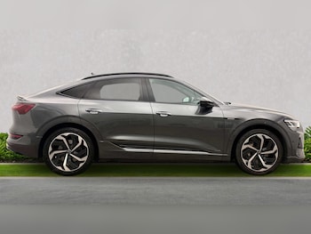 Used Audi e-tron 2023 for sale - 78876572: Photo