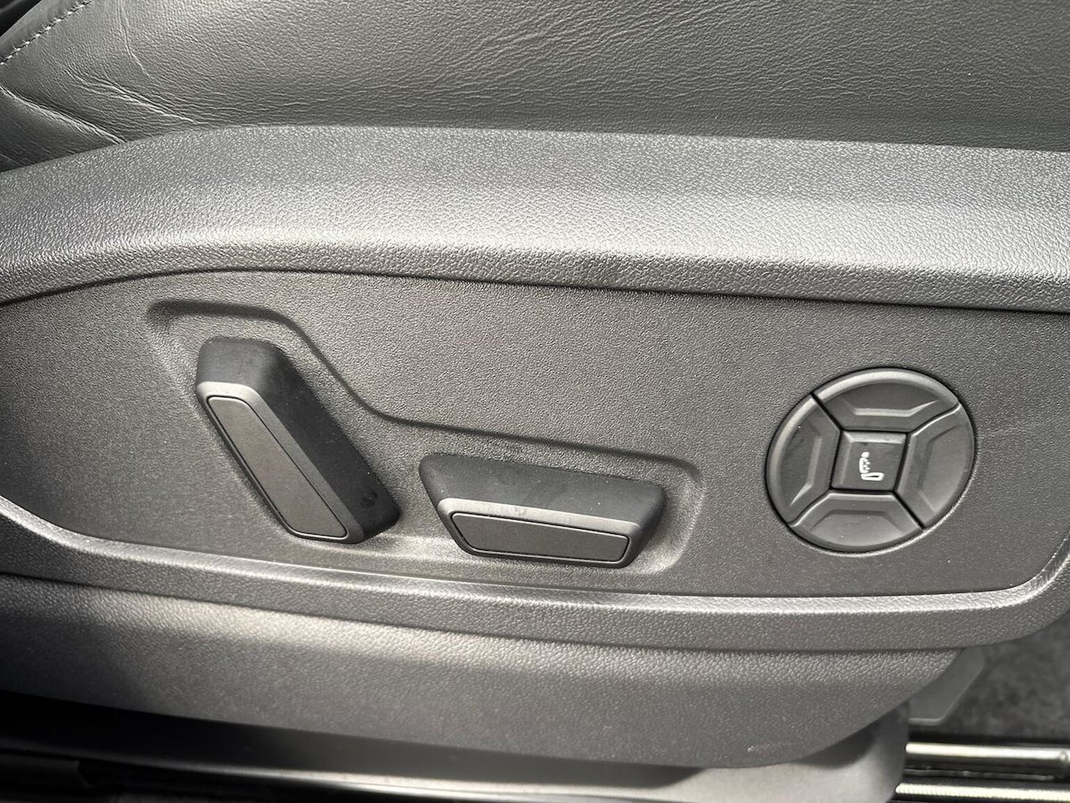 Used Audi Q5 2025 for sale - 77688047: Photo 30