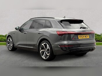 Used Audi Q8 2024 for sale - 78434162: Photo