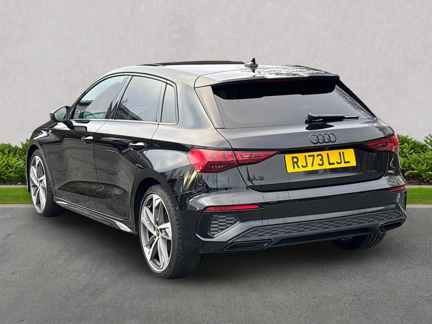 Used Audi A3 2023 for sale - 77650270: Photo 2