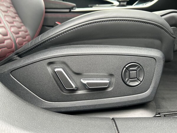 Used Audi RS6 2025 for sale - 76300761: Photo 30
