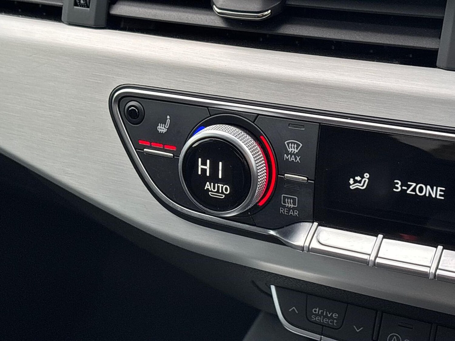 Used Audi A4 2023 for sale - 77492369: Photo 25