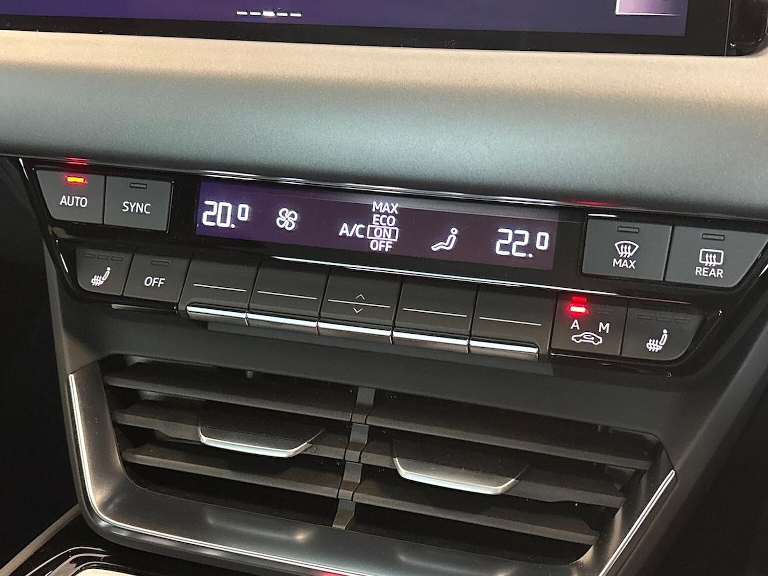 Used Audi e-tron GT 2025 for sale - 76713276: Photo 12