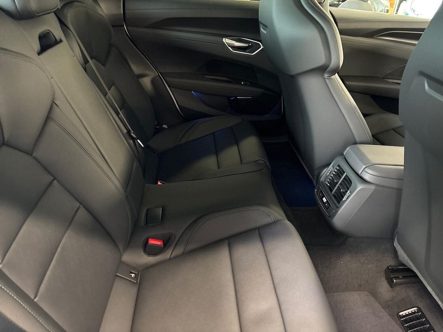 Used Audi e-tron GT 2025 for sale - 76713276: Photo 16