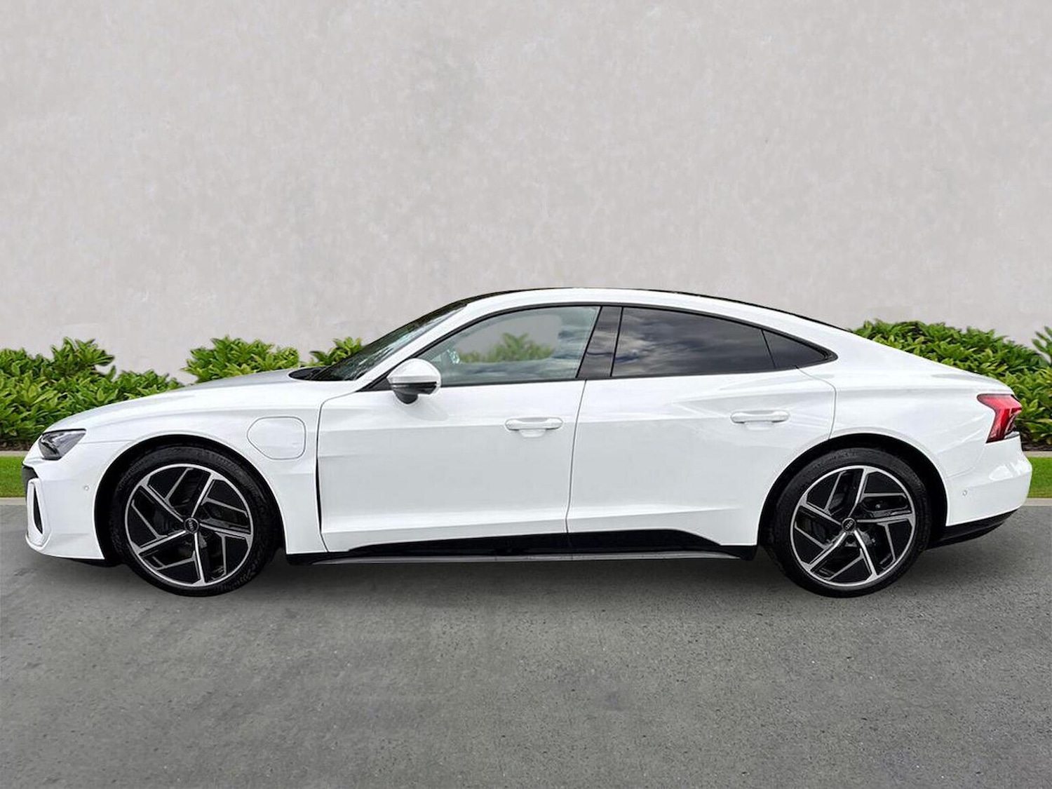 Used Audi e-tron GT 2025 for sale - 76713276: Photo 19