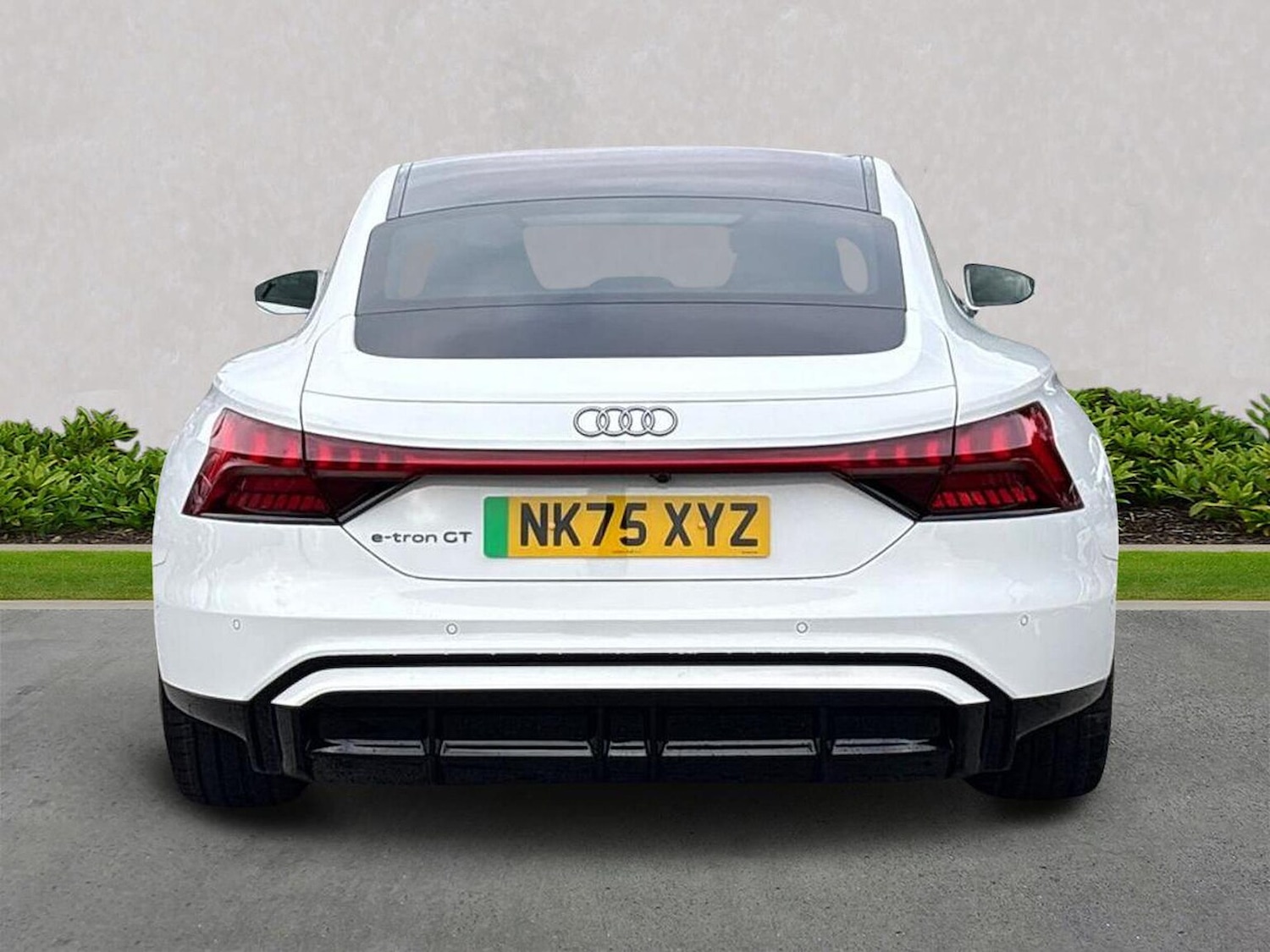 Used Audi e-tron GT 2025 for sale - 76713276: Photo 4