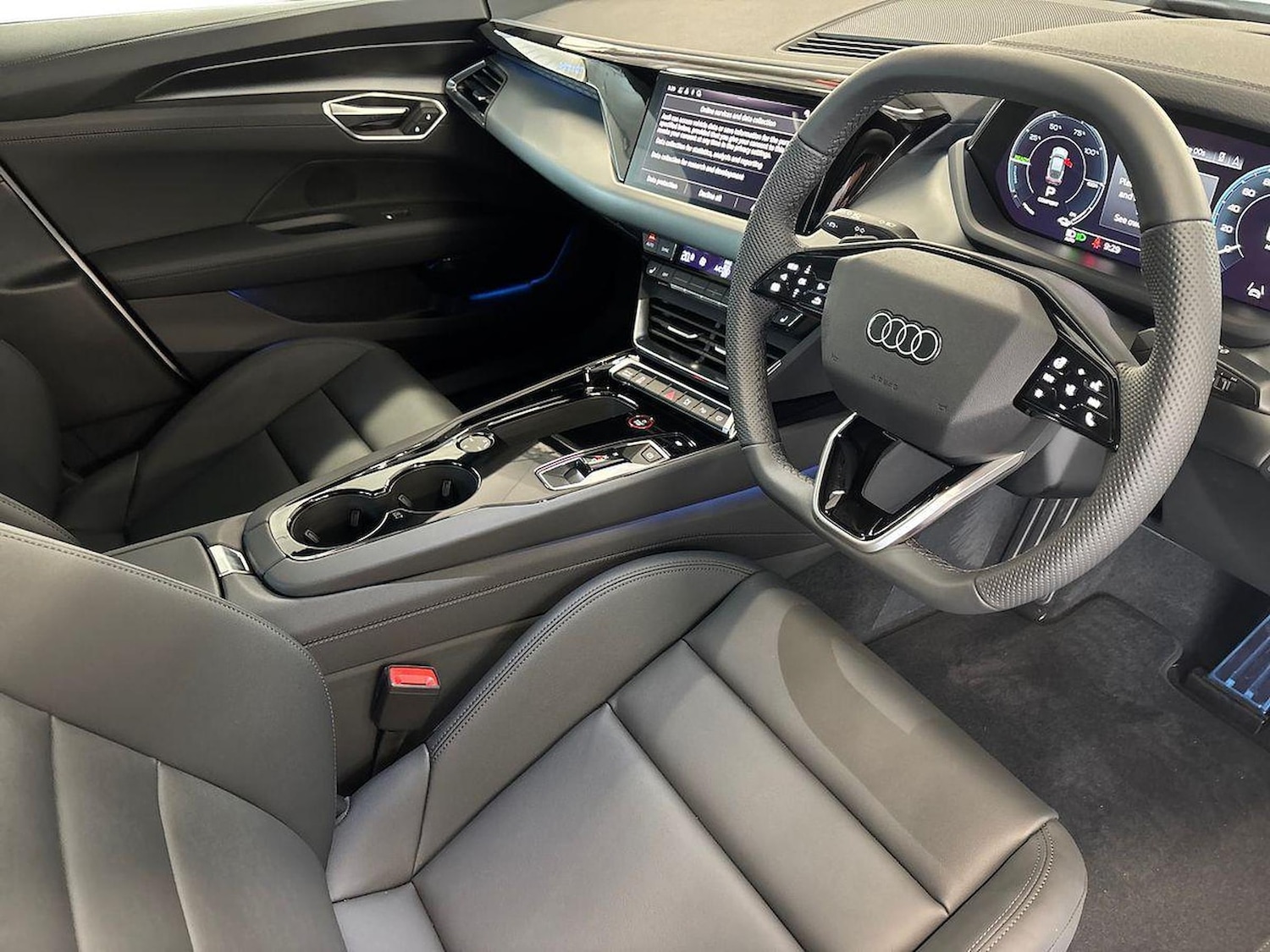 Used Audi e-tron GT 2025 for sale - 77603736: Photo 15