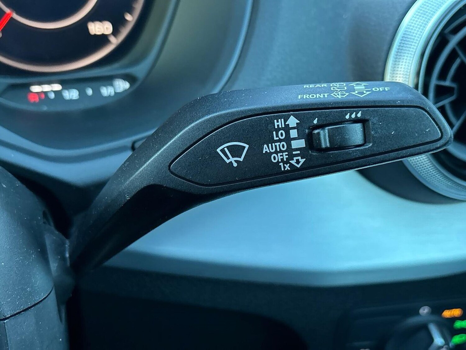 Used Audi Q2 2023 for sale - 76763465: Photo 29