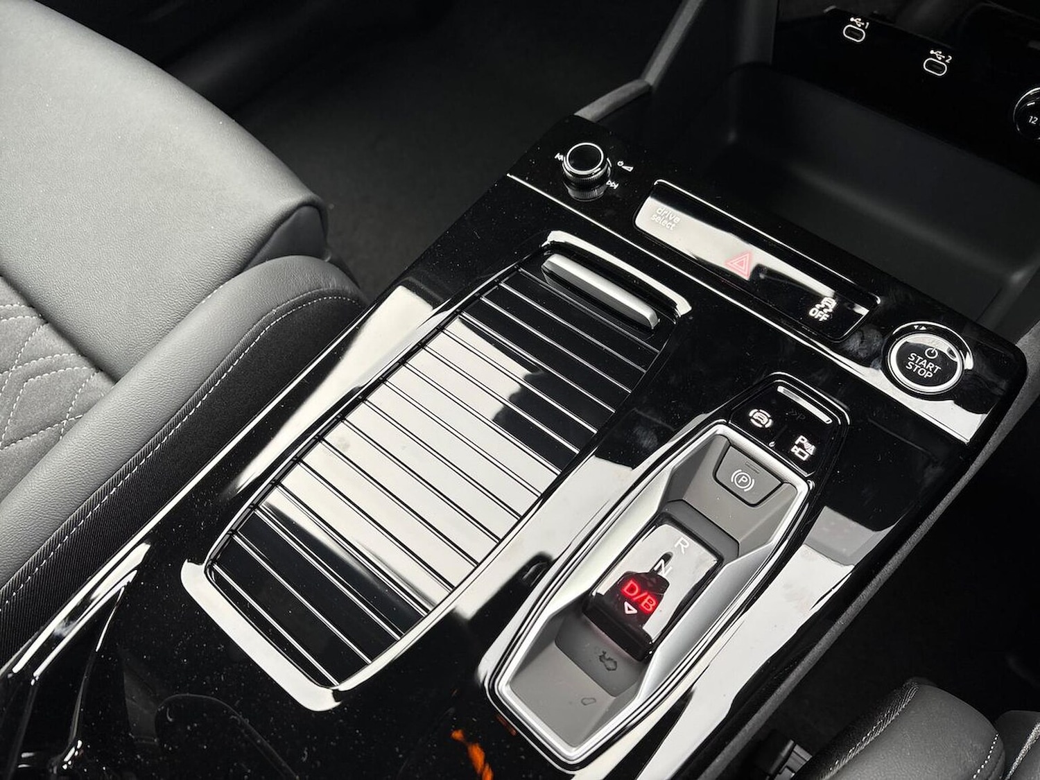 Used Audi Q6 e-tron 2025 for sale - 76699508: Photo 13