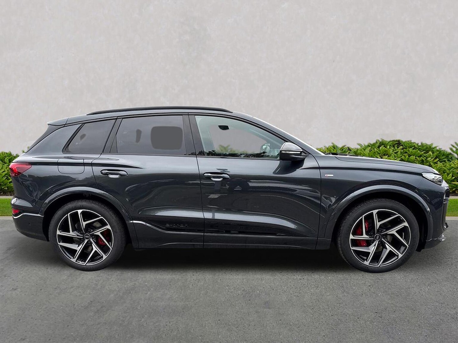 Used Audi Q6 e-tron 2025 for sale - 76699508: Photo 3