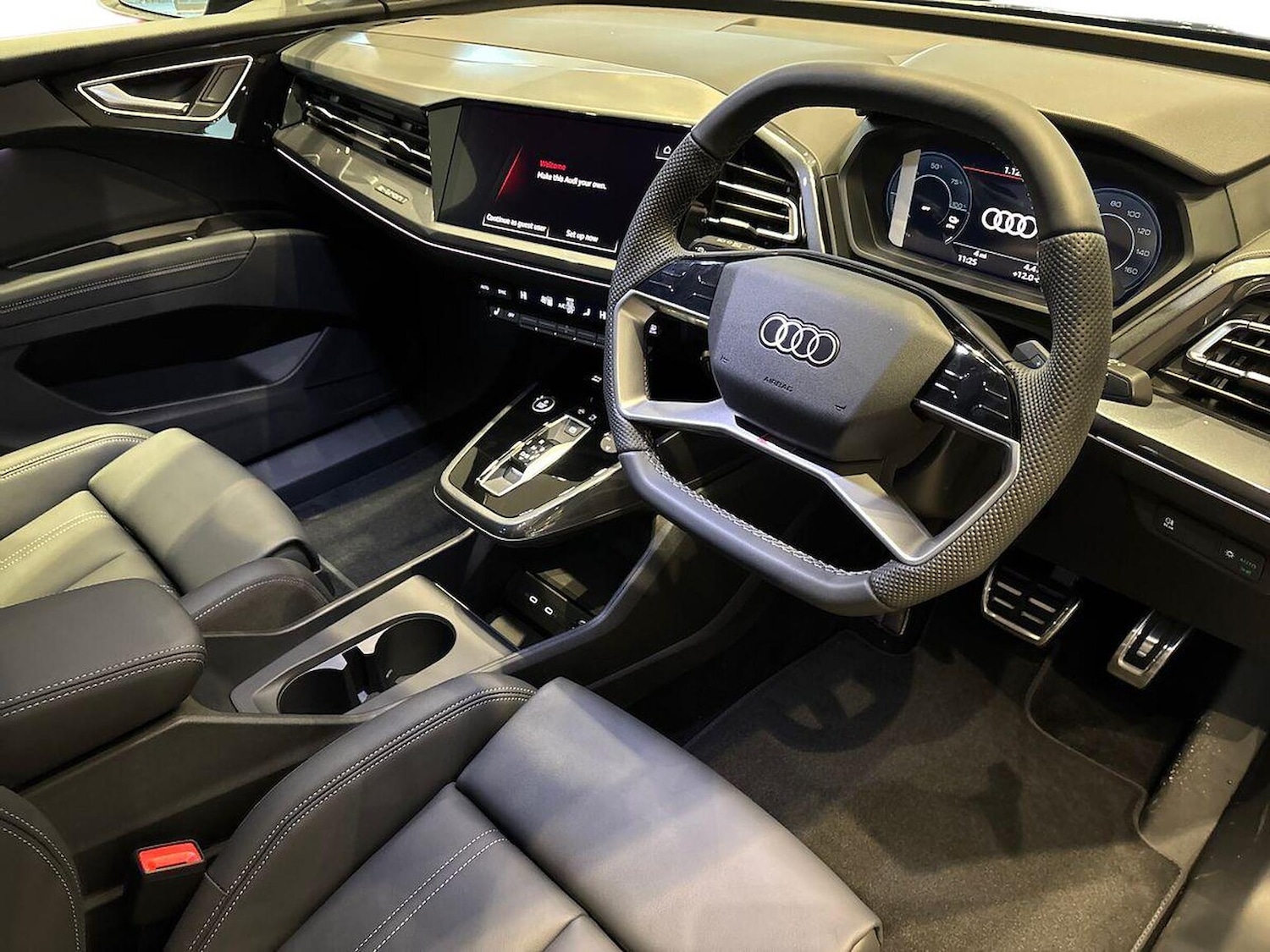 Used Audi Q4 e-tron 2025 for sale - 77492371: Photo 15