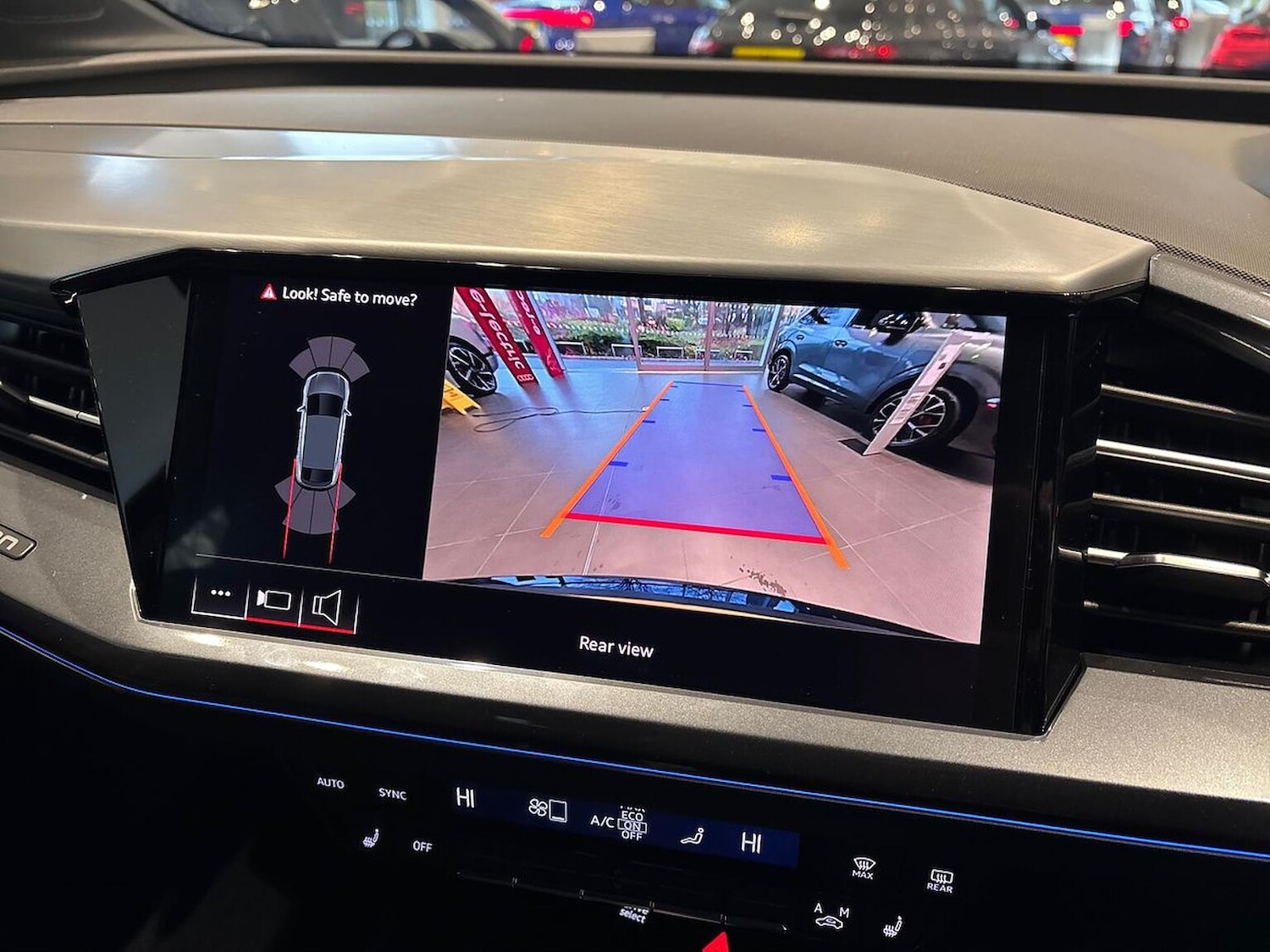 Used Audi Q4 e-tron 2025 for sale - 77492371: Photo 23