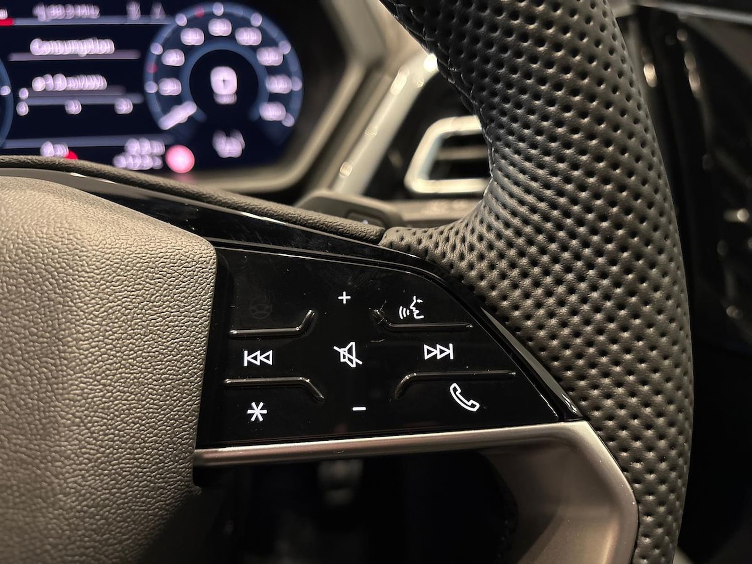 Used Audi Q4 e-tron 2025 for sale - 77492371: Photo 27