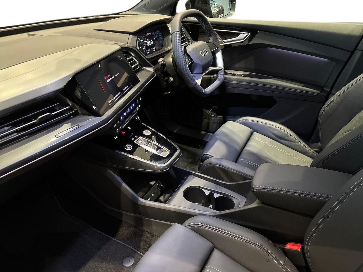 Used Audi Q4 e-tron 2025 for sale - 77492371: Photo 7