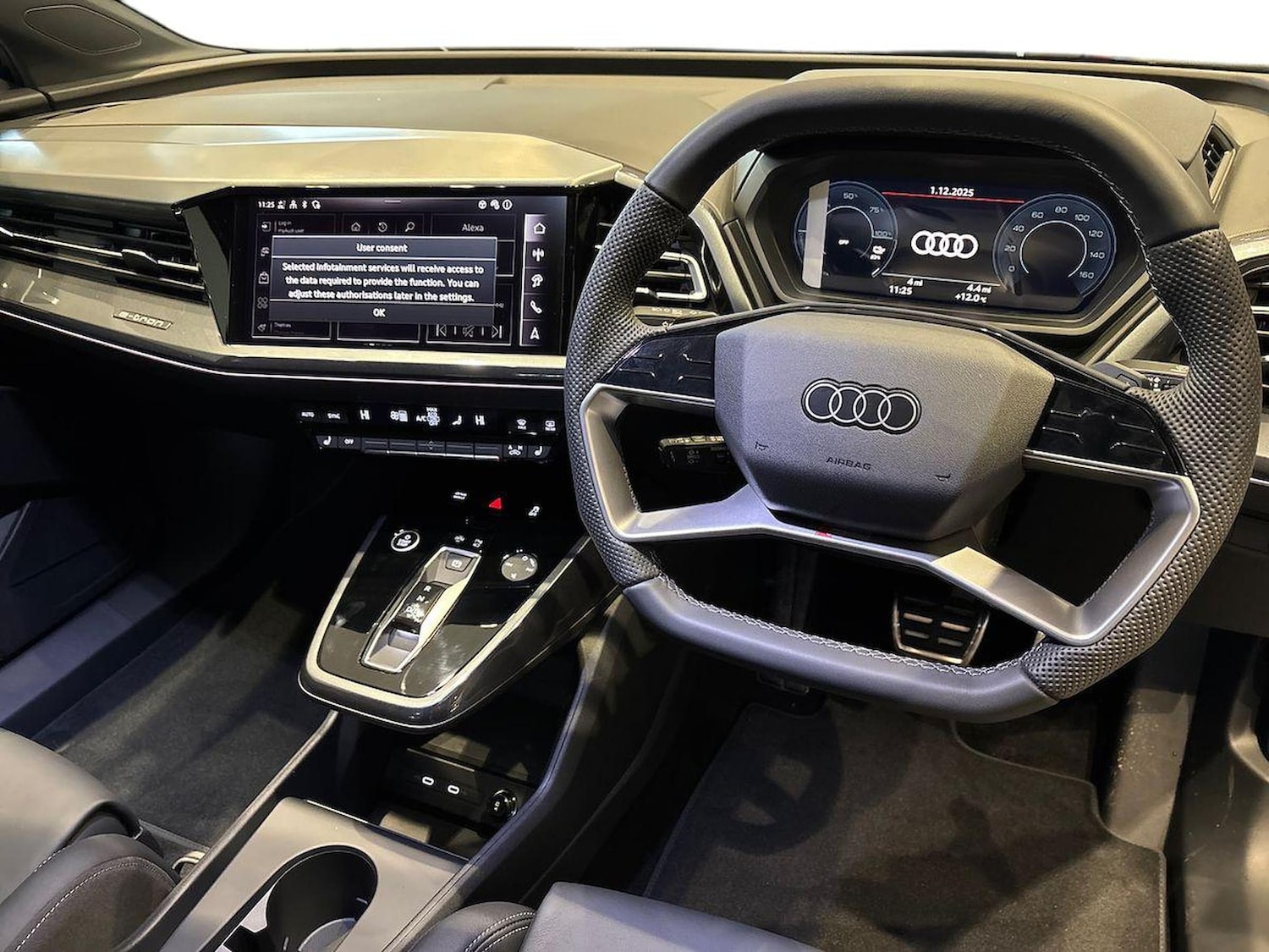 Used Audi Q4 e-tron 2025 for sale - 77492371: Photo 8