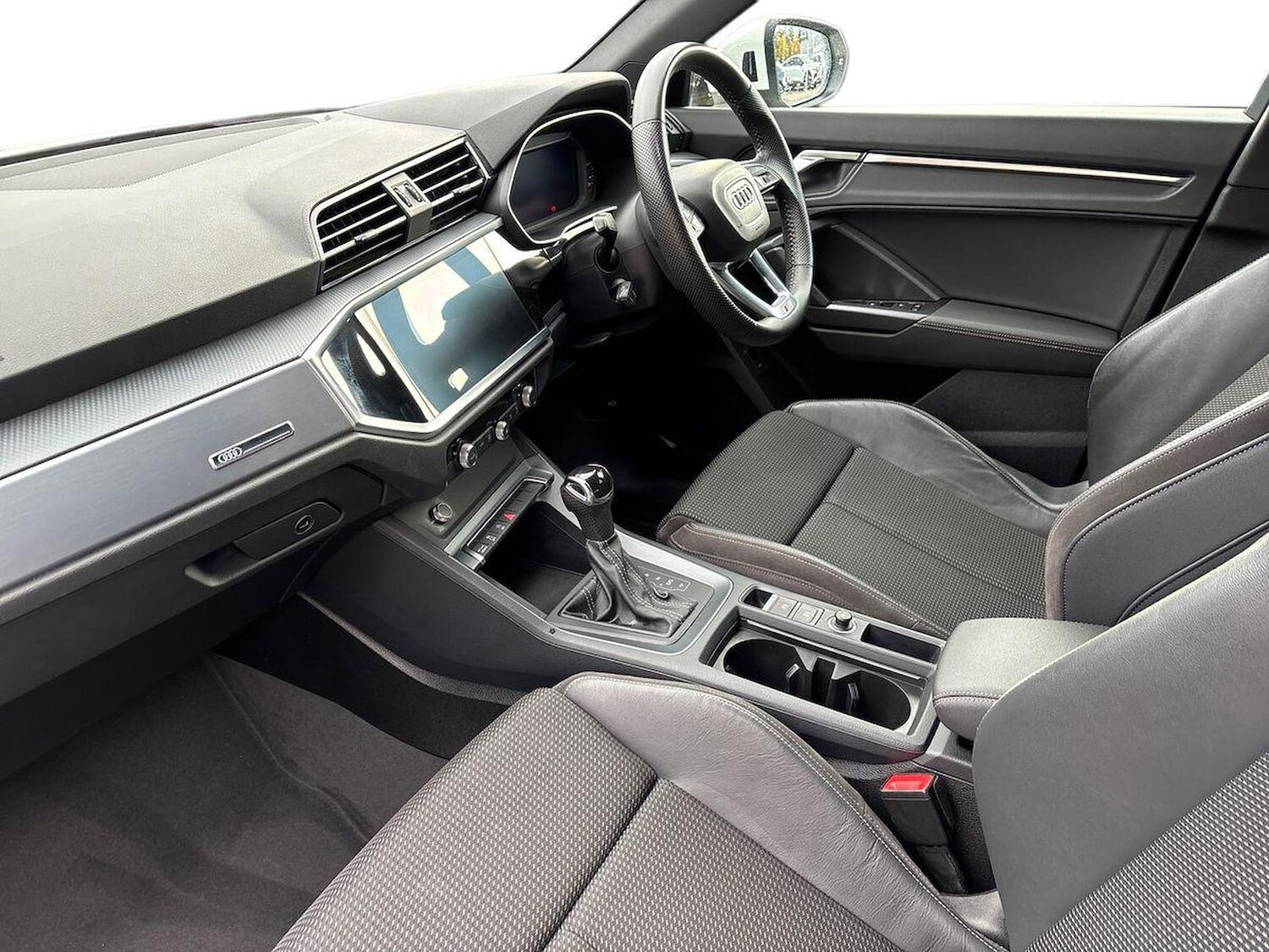 Used Audi Q3 2019 for sale - 76565490: Photo 7