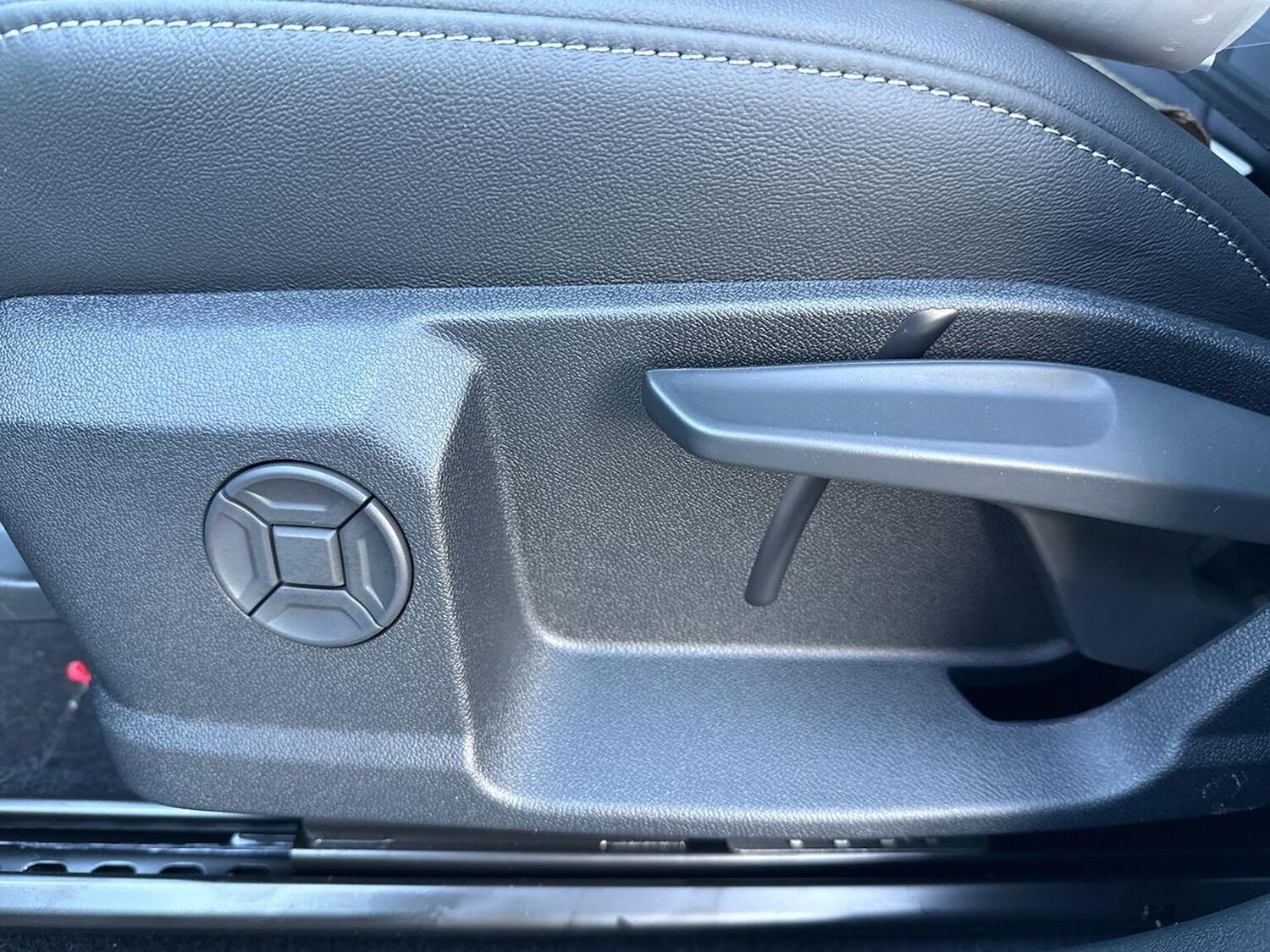 Used Audi Q4 e-tron 2025 for sale - 77689540: Photo 30