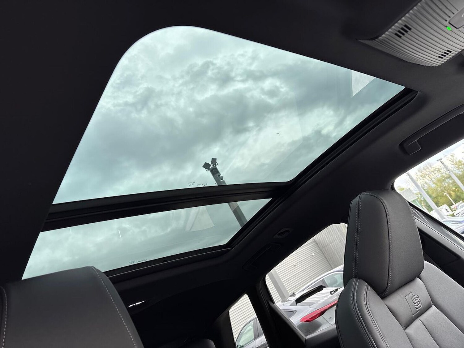 Used Audi Q4 e-tron 2025 for sale - 76769974: Photo 14