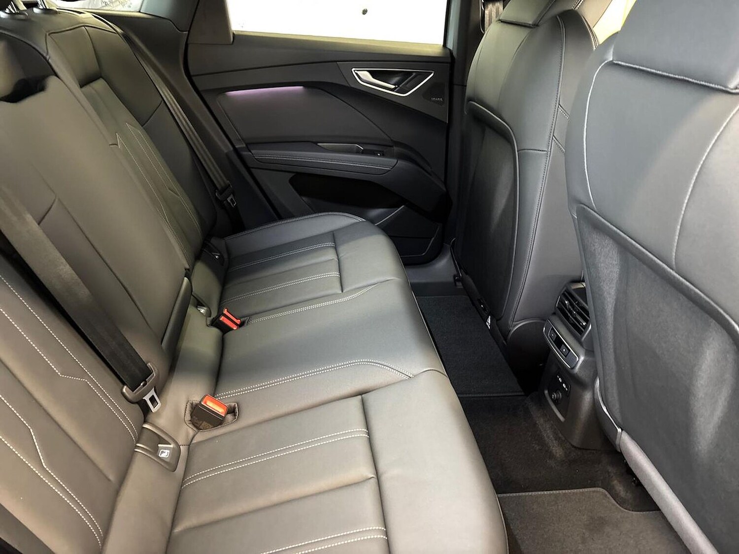 Used Audi Q4 e-tron 2025 for sale - 76769974: Photo 16