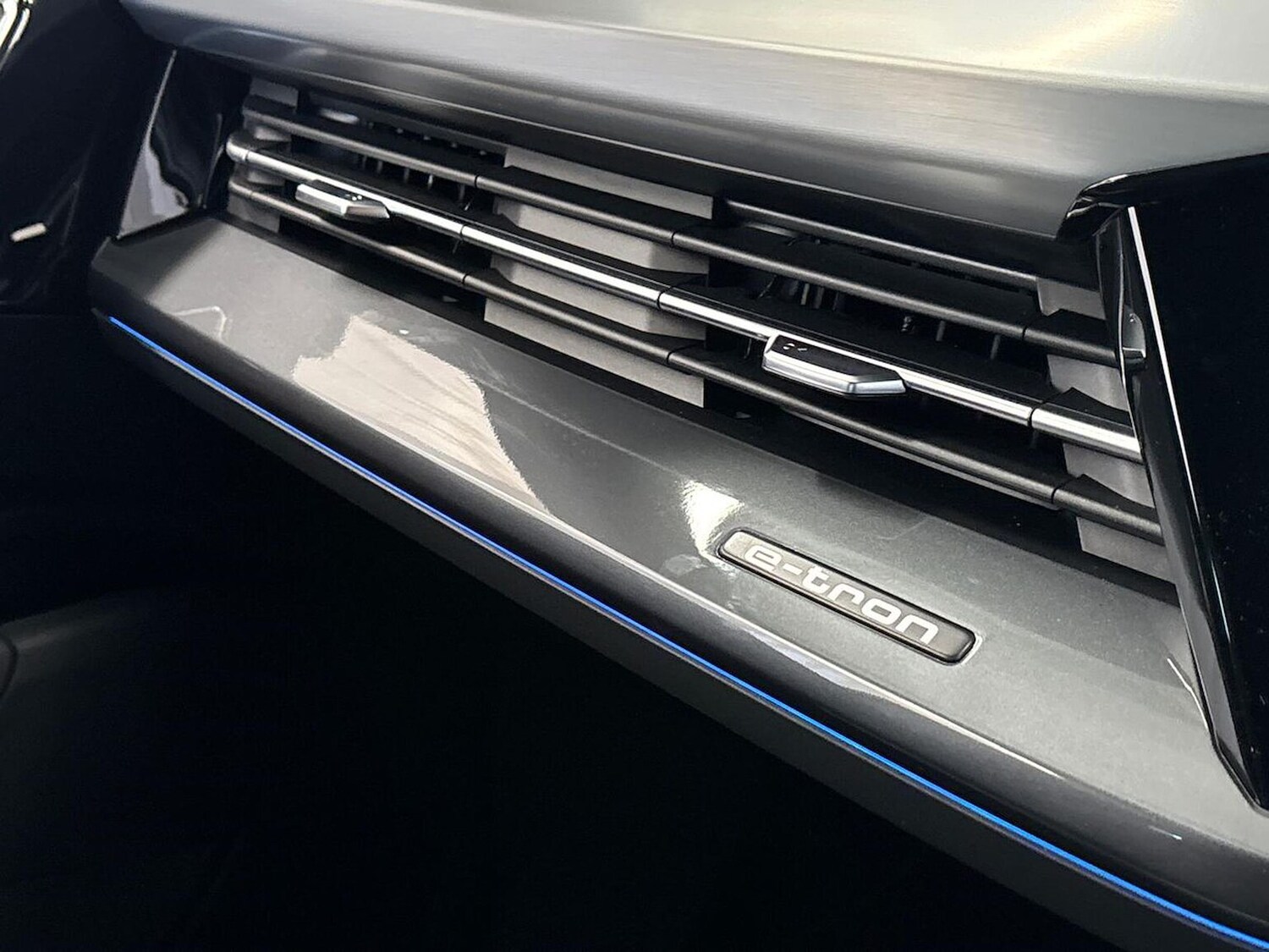 Used Audi Q4 e-tron 2025 for sale - 76769974: Photo 22