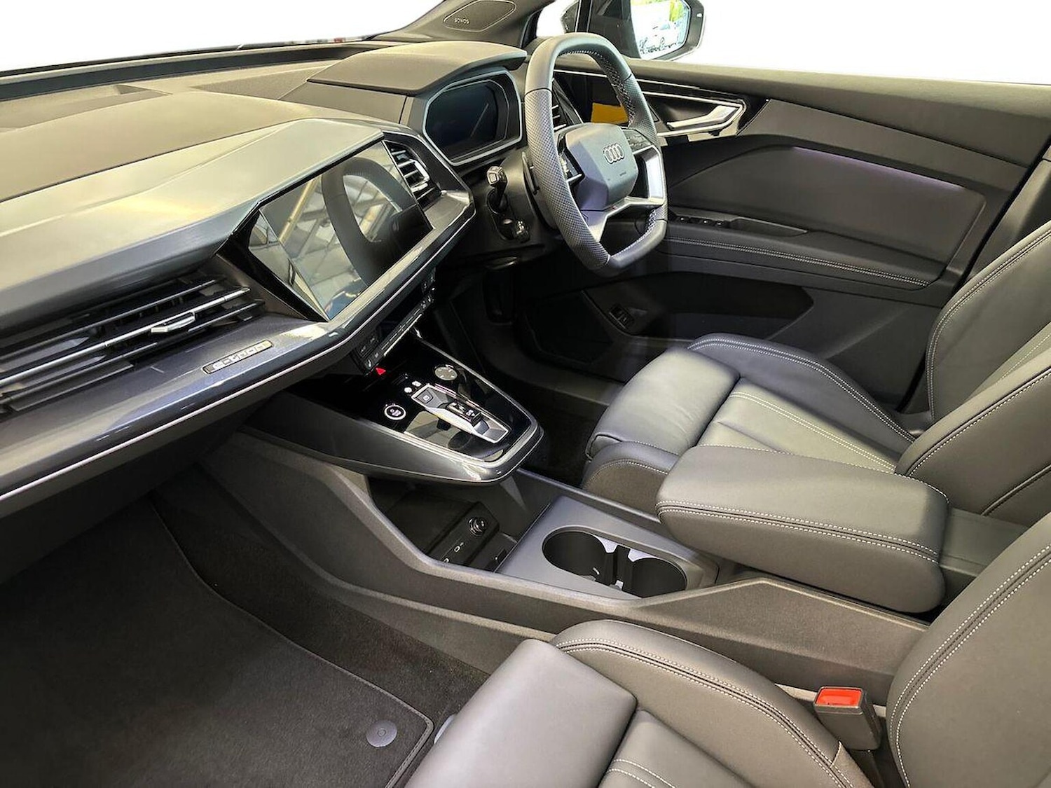 Used Audi Q4 e-tron 2025 for sale - 76769974: Photo 7