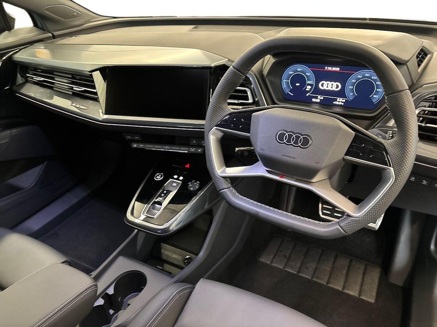 Used Audi Q4 e-tron 2025 for sale - 76769974: Photo 8