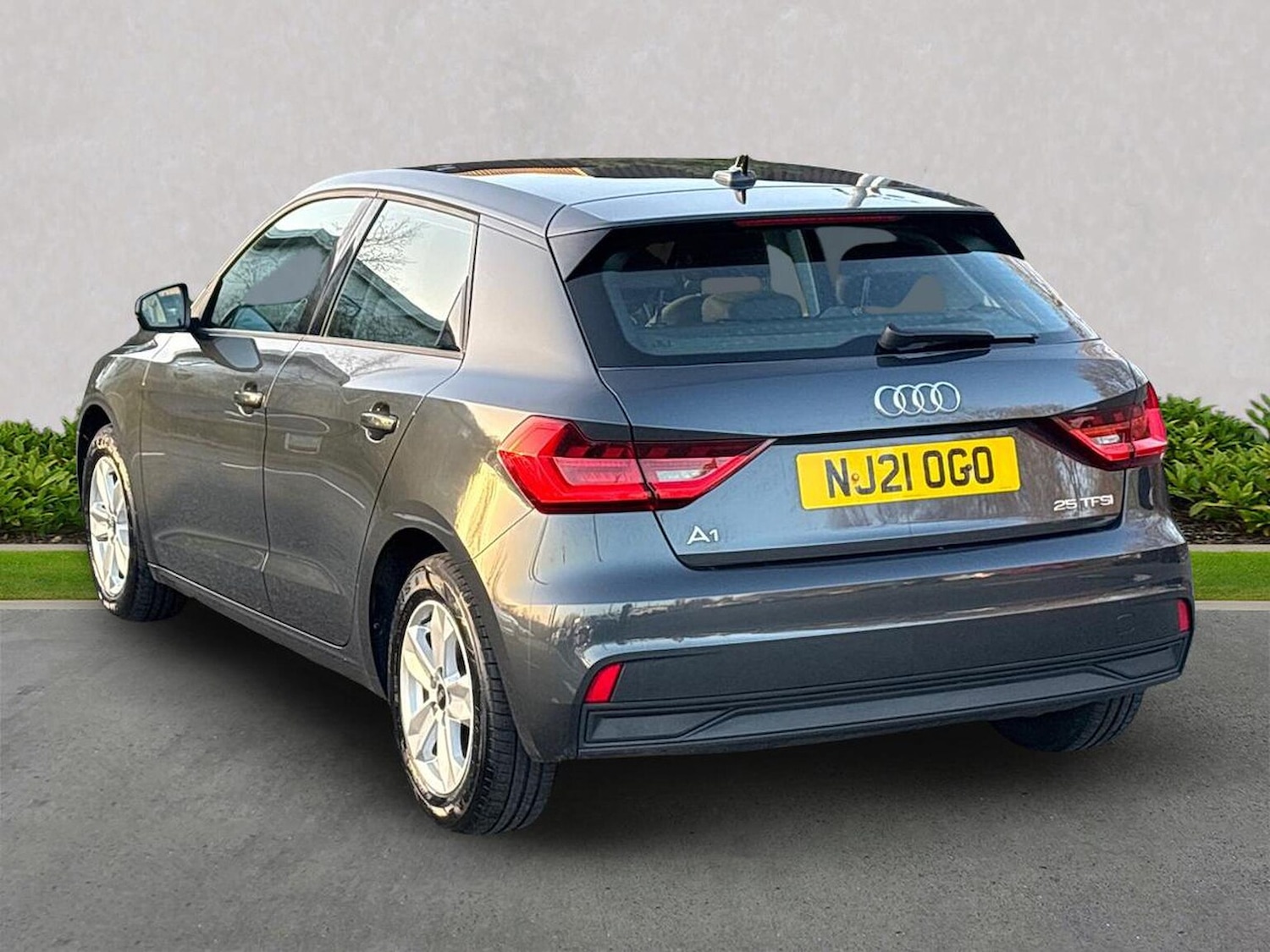Used Audi A1 2021 for sale - 76893306: Photo 2
