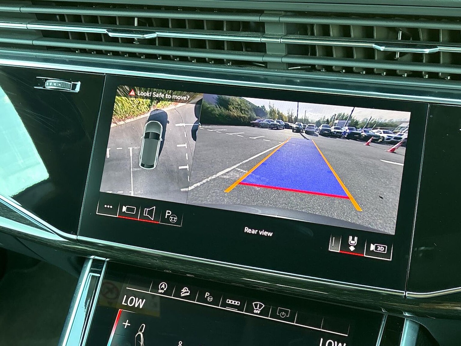 Used Audi Q8 2025 for sale - 76541867: Photo 23