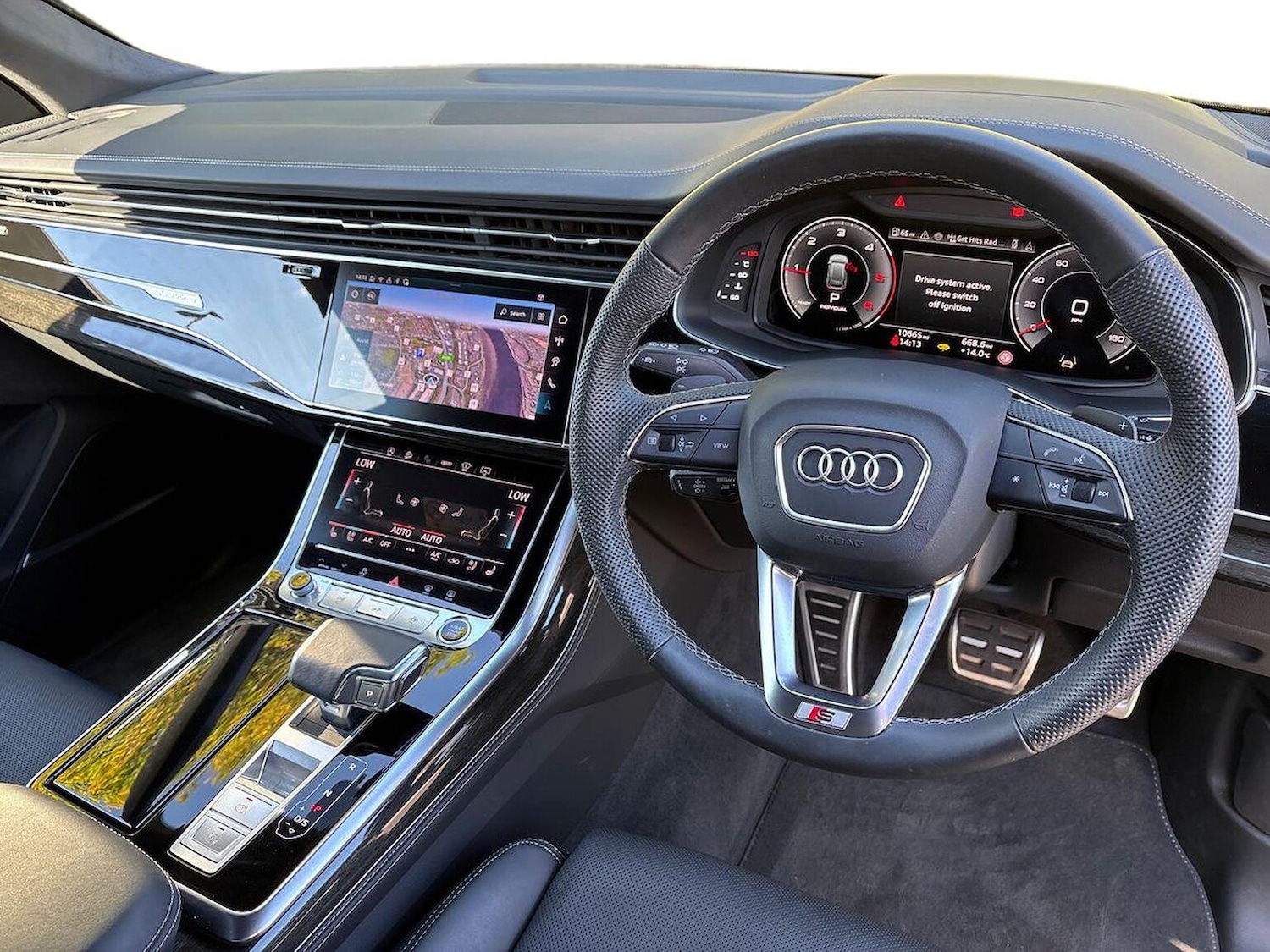 Used Audi Q8 2025 for sale - 76541867: Photo 8