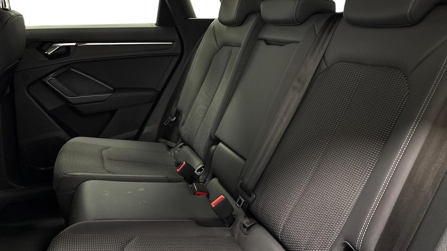 Used Audi Q3 2023 for sale - 77745132: Photo 9