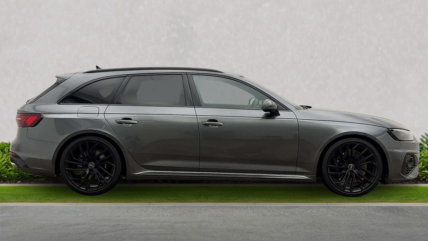 Used Audi RS4 2024 for sale - 76628180: Photo 3