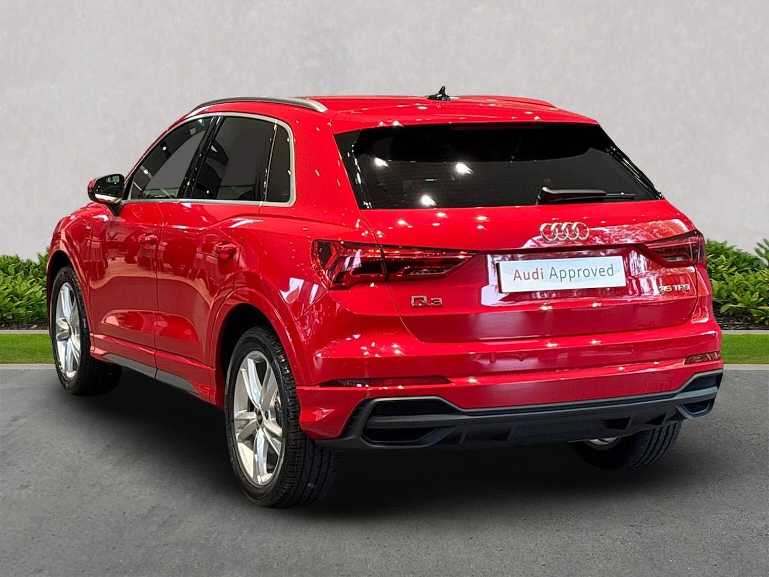 Used Audi Q3 2025 for sale - 76663804: Photo 2