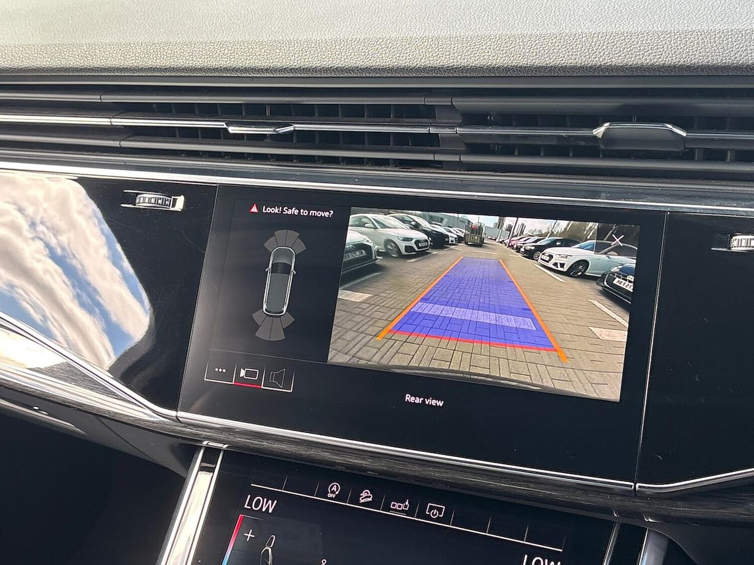 Used Audi Q7 2020 for sale - 78193479: Photo 25