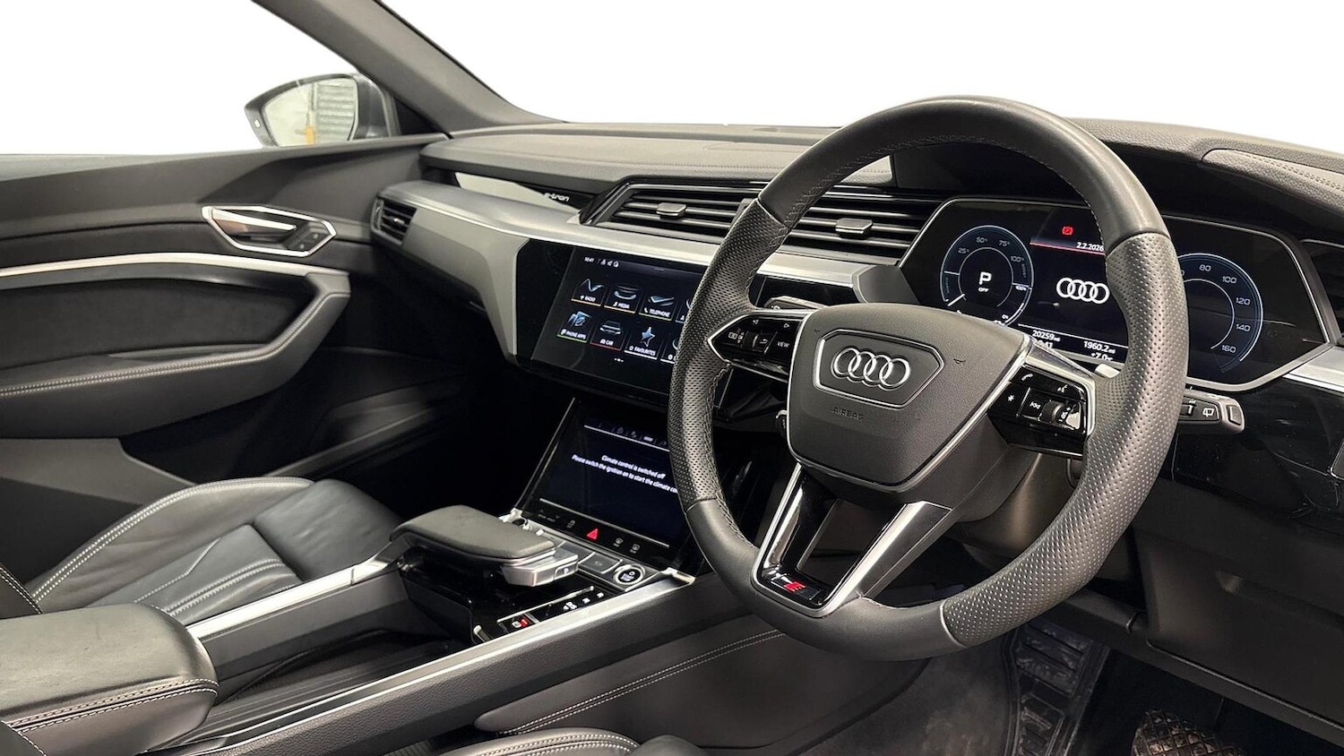 Used Audi e-tron 2023 for sale - 78193376: Photo 8
