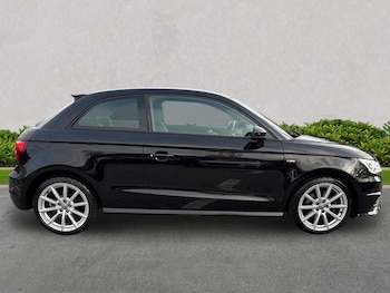 Used Audi A1 2018 for sale - 77065789: Photo