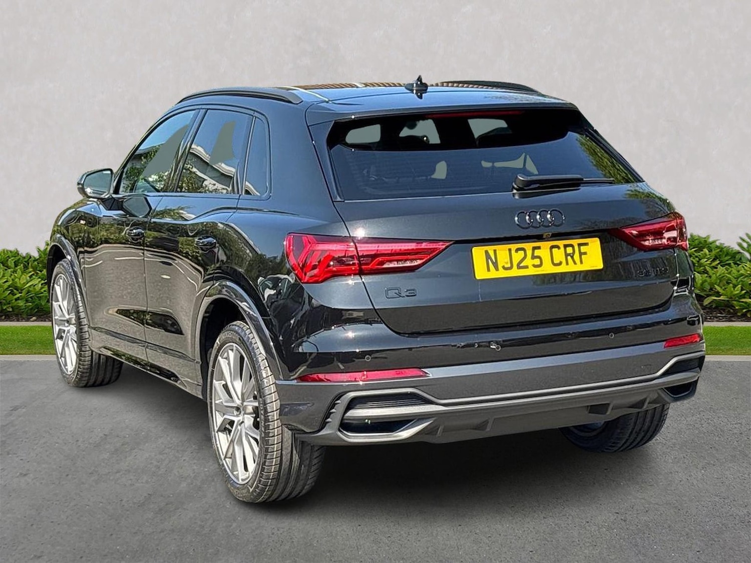 Used Audi Q3 2025 for sale - 76521028: Photo 2