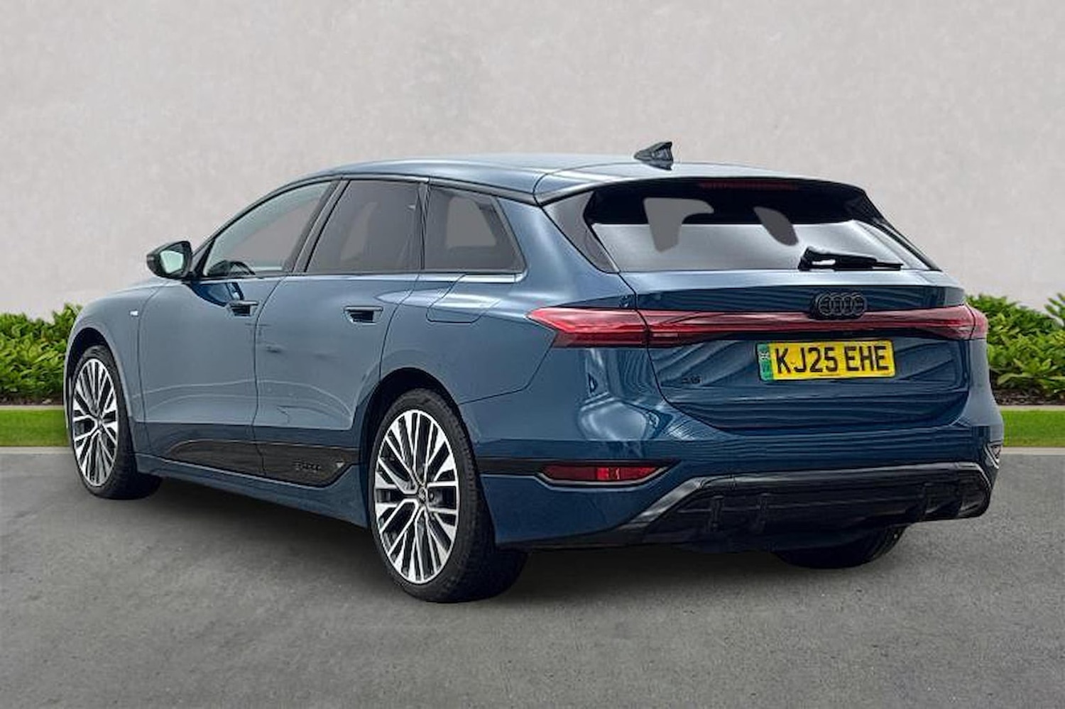 Used Audi A6 2025 for sale - 78193478: Photo 2