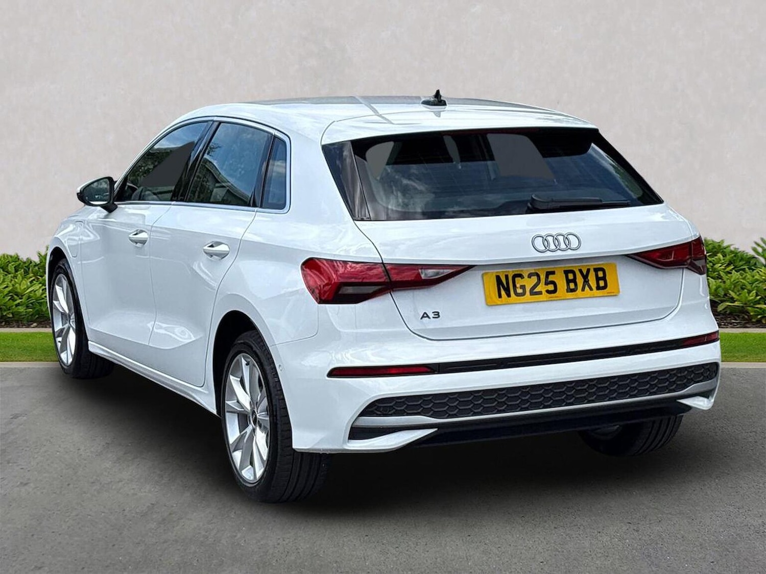 Used Audi A3 2025 for sale - 76963468: Photo 2