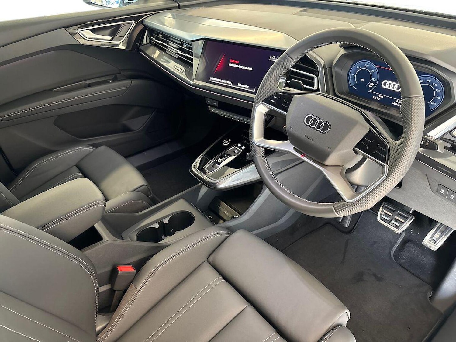 Used Audi Q4 e-tron 2025 for sale - 76699504: Photo 15