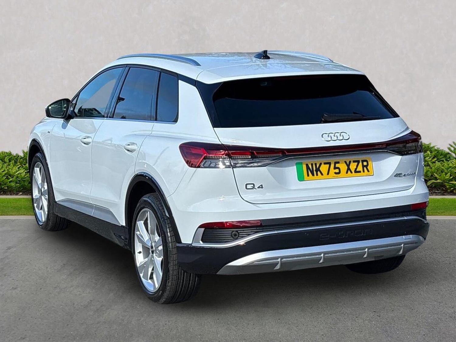 Used Audi Q4 e-tron 2025 for sale - 76699504: Photo 2